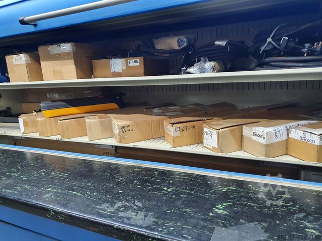 Ruim 15.000 Demag onderdelen in voorraad Demag