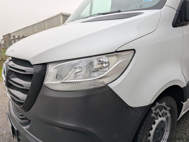 Furgon cu platformă și structură pentru prelată (centină) Mercedes-Benz SPRINTER T43/35 315 CDI RWD CENTINATO