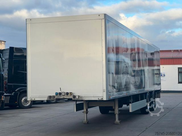 Semiremorcă carosată  WÜLLHORST * WIE NEUWERTIG * 2T LBW * LIFT * SAF