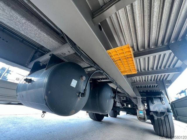 Semiremorcă carosată WÜLLHORST * WIE NEUWERTIG * 2T LBW * LIFT * SAF