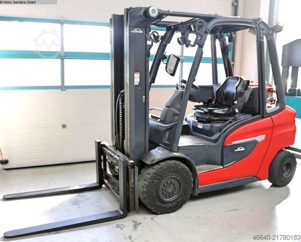 Empilhador LINDE H30T - 3.000 kg