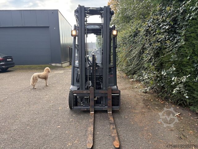 LINDE E16-02 EVO Linde E16-02 EVO
