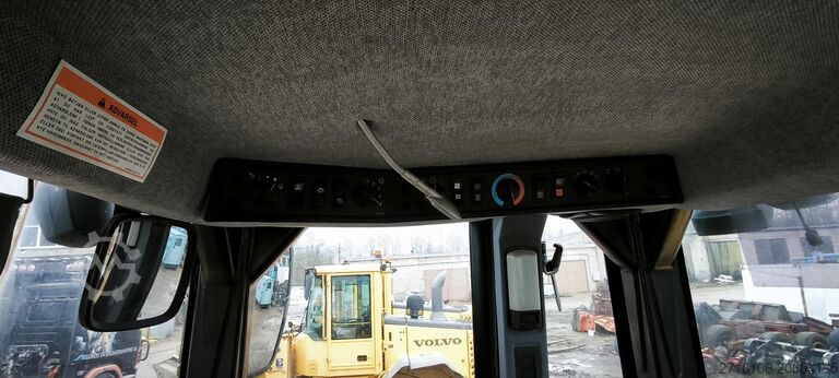 Loader with wheeled chassis Caterpillar 950G