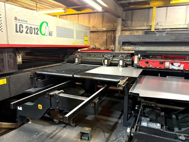 Mașină de tăiere cu laser AMADA LC 2012 C1 NT
