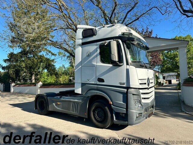 Dodávka Mercedes-Benz Actros 1845 Sattelzugmaschine