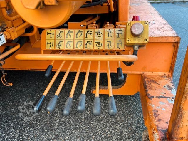 Kampós konténerszállító teherautó IVECO ML 120E18 Abrollkipper/Kran-Mulde/Funk/Seilwinde