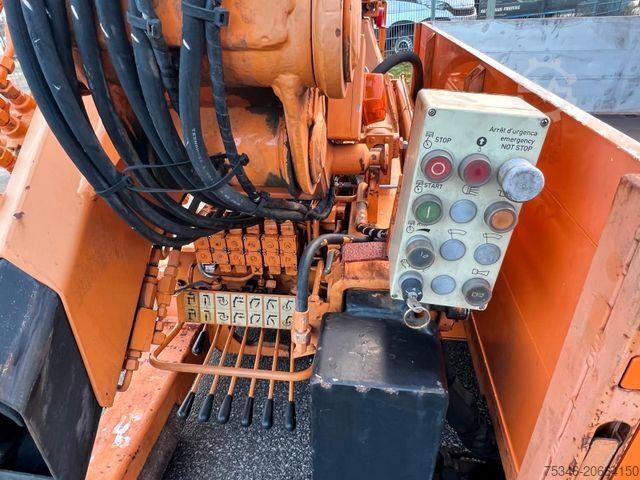 Speciális rendeltetésű teherautó IVECO ML 120E18 Abrollkipper/Kran-Mulde/Funk/Seilwinde