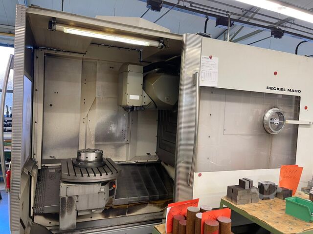 Universeel bewerkingscentrum Deckel Maho DMU 60