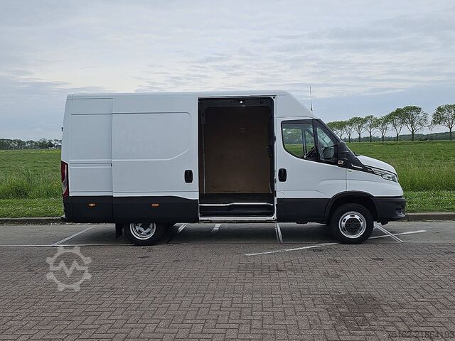 Bestelauto IVECO DAILY 35C21 3.0Ltr Dubbellucht !