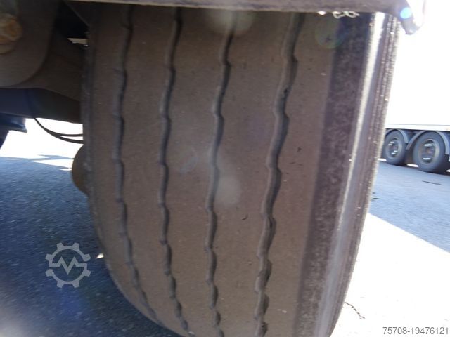 Getränkeauflieger 3Achs Böse Schwenkwand*Trideck Lenkung*3 to LBW