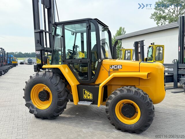 Tuff terräng gaffeltruck JCB 940 / TRIPLEX 4500 / FREE-LIFT NEW TIRES