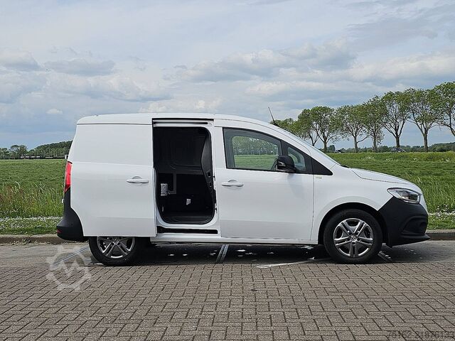 Bavul MERCEDES-BENZ CITAN 110 CDI Mbux Automaat 95Pk!