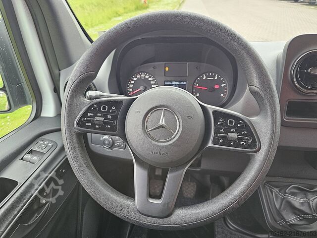 Yüksek tavanlı istasyon vagonu MERCEDES-BENZ SPRINTER 317 L2H2 RWD 360 Camera