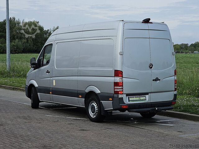 Yüksek tavanlı istasyon vagonu MERCEDES-BENZ SPRINTER 316 L2H2 Automaat 163Pk!