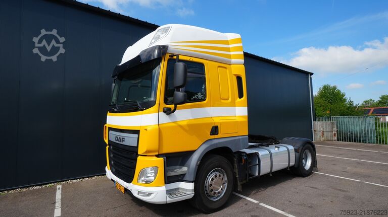 Standart-SZM DAF CF 440 tractor unit