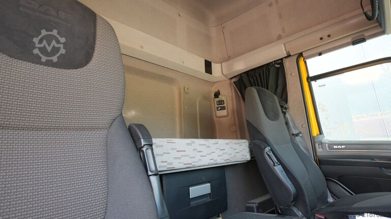 Standart-SZM DAF CF 440 tractor unit