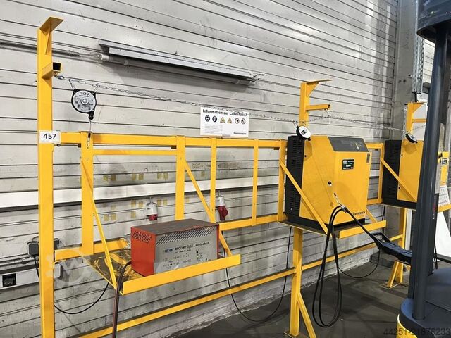 Stazione di ricarica batterie a 3 posti Jungheinrich 3-fach Batterieladeplatz