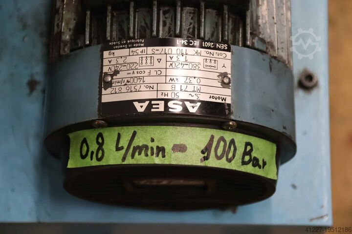 Agregat hydrauliczny dwusekcyjny 3 kW 150 bar / 0,37 kW 100 bar ABB ASEA 15 l/min / 0,8 l/min