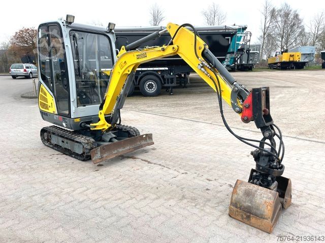 Minikoparka NEUSON ET 18 / Schnellwechsler / Greifer + Schaufel