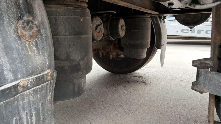 Platte bak ZREMB NS 180 (DRUM BRAKES / FREINS TAMBOURS)