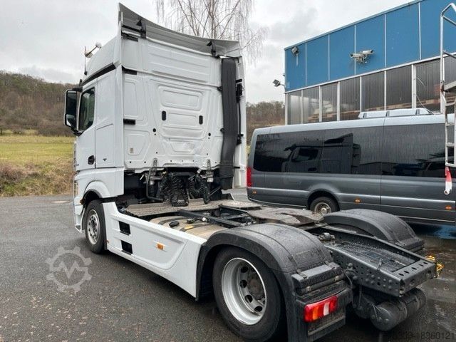 Volumen SZM MERCEDES-BENZ 1845 LSnRL Low Liner - Standklima -