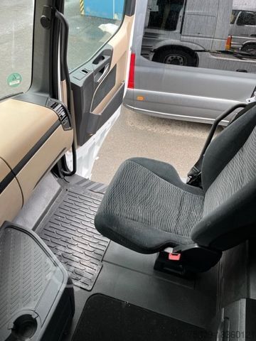 Volumen SZM MERCEDES-BENZ 1845 LSnRL Low Liner - Standklima -