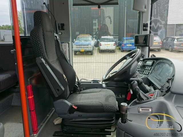 Autobus MERCEDES-BENZ Intouro 49 Sitze Liftbus EURO 6