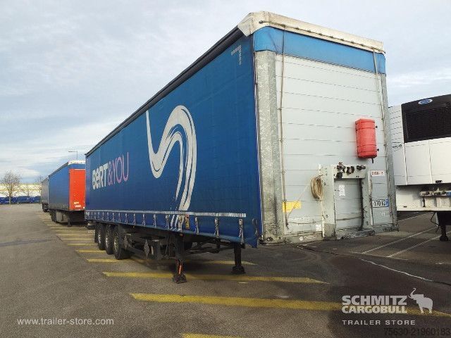 Semirimorchio con telone Schmitz Cargobull Semitrailer Curtainsider Standard