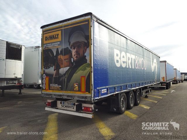 Semirimorchio con telone Schmitz Cargobull Semitrailer Curtainsider Standard