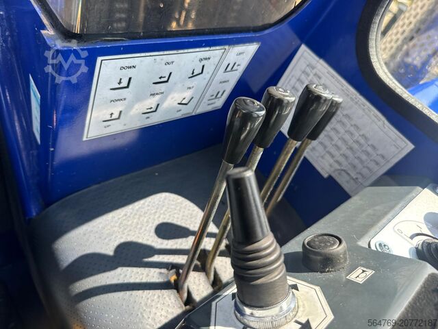 4-way forklift Combilift C3000/ Mast 7500 mm /Teleskopic forks