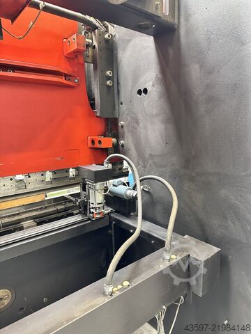 Hydraulický ohraňovací lis AMADA PROMECAM HFB 220-30 H