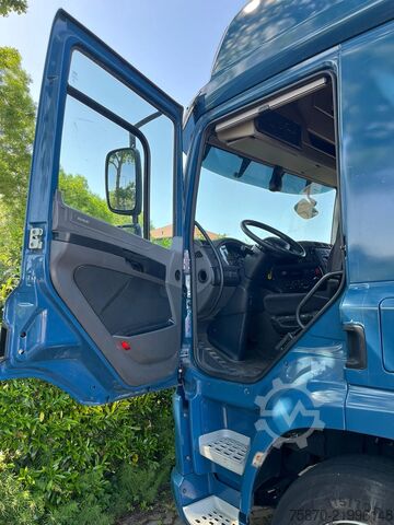 Standard-SZM DAF CF 370 FT