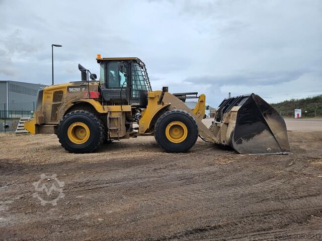 Wheel loader CATERPILLAR 962 M