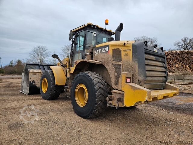 Wheel loader CATERPILLAR 962 M