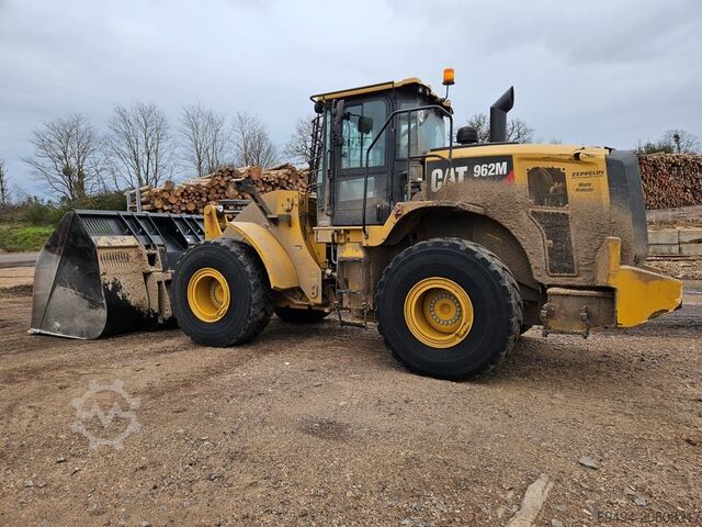 Wheel loader CATERPILLAR 962 M
