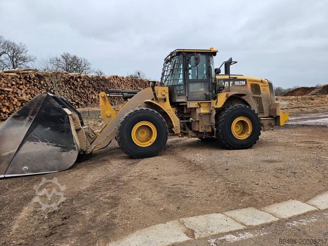 Wheel loader CATERPILLAR 962 M
