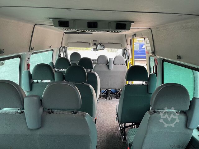 Minibus Ford Transit Minibus 2.4 - Dach-Klima - 17er