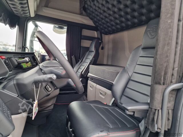 Standard-SZM Scania 770S V8 NGS Highline 6x2/4 - New - Old dashboar...
