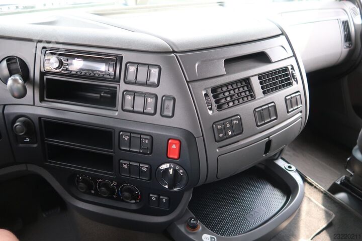 Standard dragbil DAF XF 460 FT
