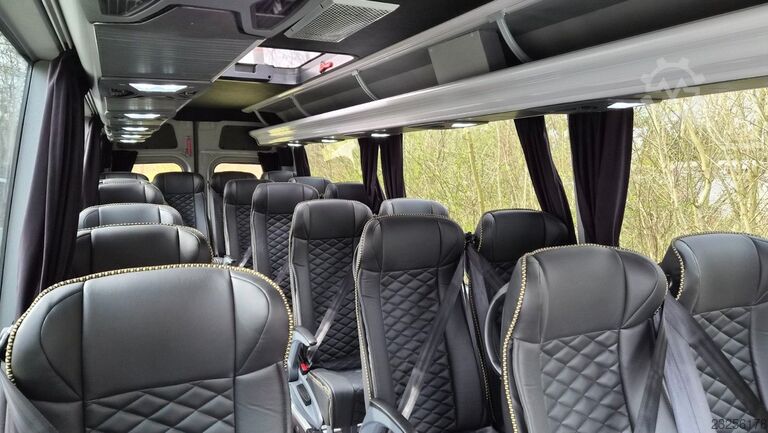 Μίνι λεωφορείο MERCEDES-BENZ Sprinter 519  Allrad 4 x 4  20 / 23 Sitzer Stock
