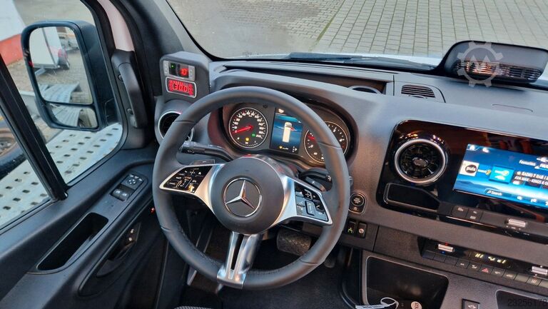 Μίνι λεωφορείο MERCEDES-BENZ Sprinter 519  Allrad 4 x 4  20 / 23 Sitzer Stock