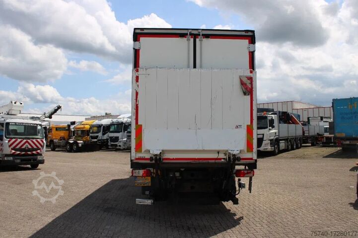 Gekoeld/bevroren transport Scania G 440 + 6x2 + carrier + euro 5 + lift