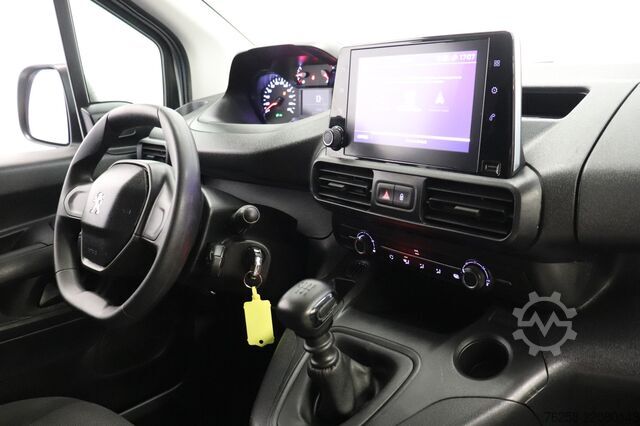 Magastetős kombi Peugeot Partner 1.2 Benzine! EURO 6 - Airco - Navi - Cr...