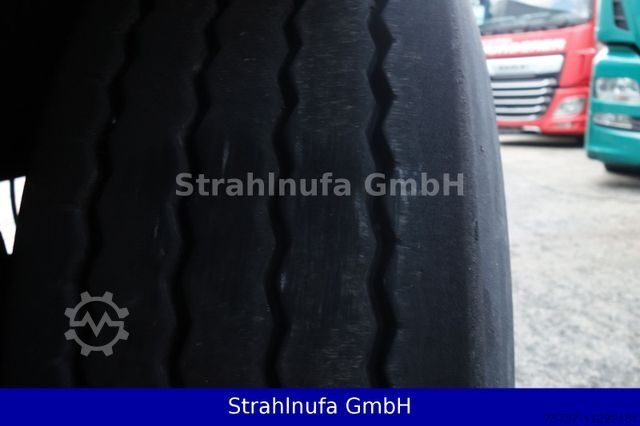 Naczepa skrzyniowa KRONE SD