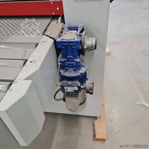 Geniş bant zımpara makinesi Unitek Winner LC 1120 2 N Unitek Winner LC 1120 2 N RT