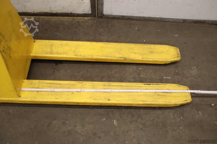 Transpaleta de tijera, capacidad de 1000 kg Nobelift 501-1008