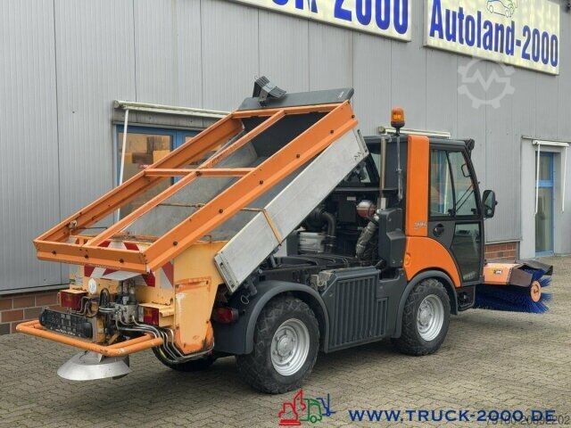 Barredora de calzadas Multicar Tremo X56 Winterdienst Streuer + Besen NUR7536KM