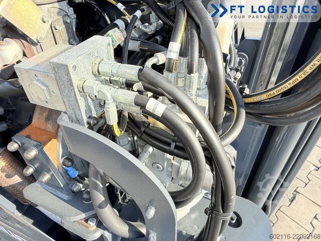 Négyirányú targoncát Combilift CB3000 GAS TRIPLEX 5500 POSITIONER