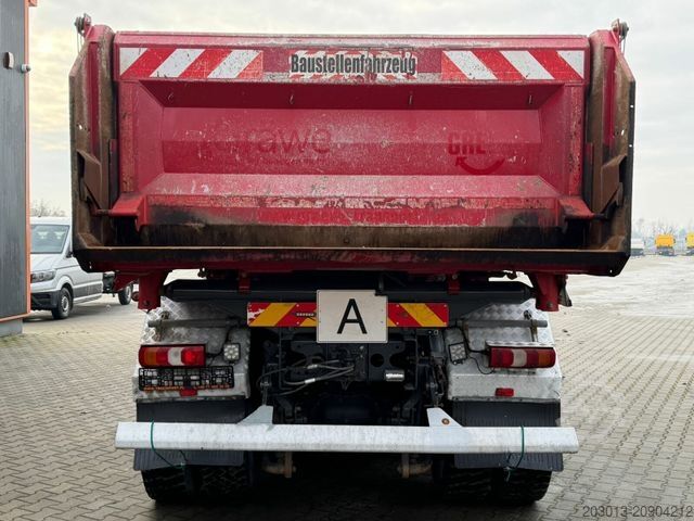 Τρίπλευρο ανατρεπόμενο φορτηγό MERCEDES-BENZ Arocs 3243 8x4 Kipper Schwarzmuller Bordmatik