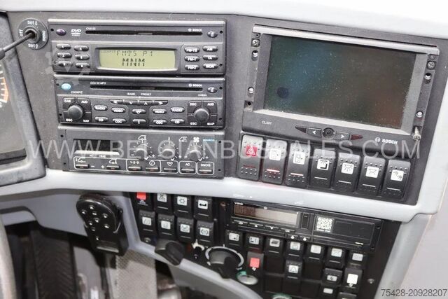Touringcar VDL/Bova Futura FHD 127.365 / Handicaped lift / Full opt...